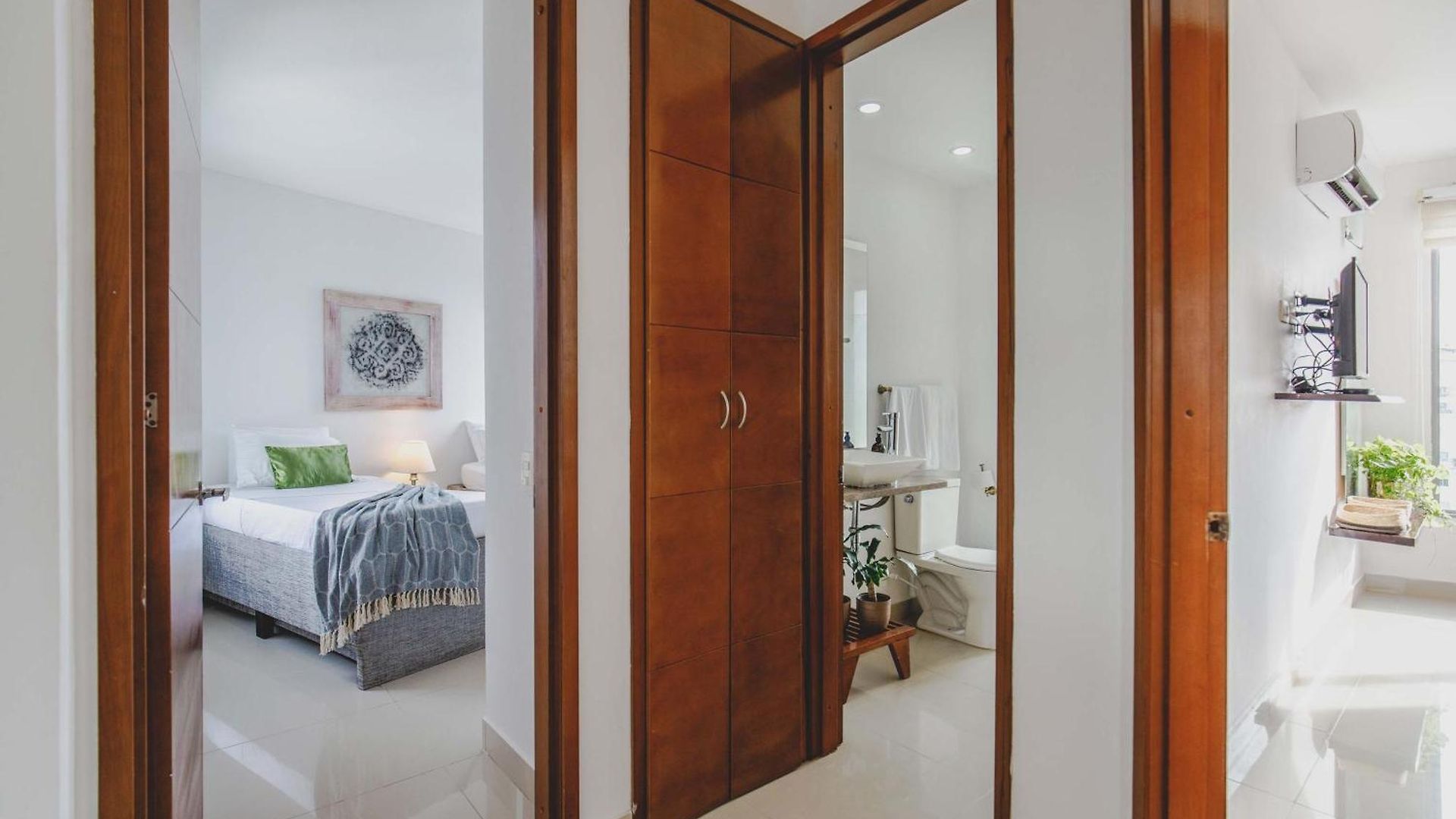 Skymar Luxury 27 *