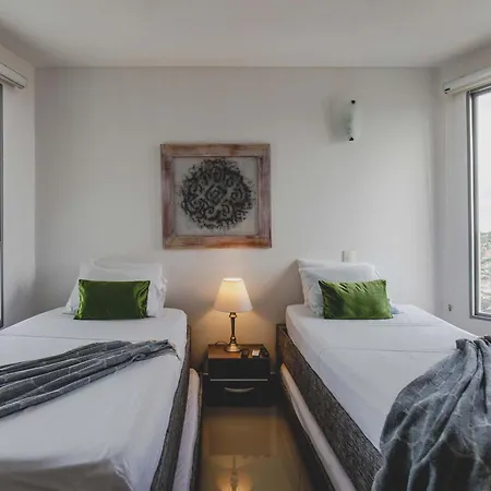 Skymar Luxury 27