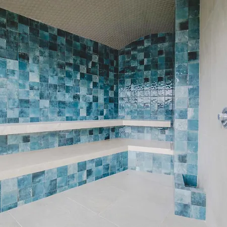 Skymar Luxury 27 Apartment